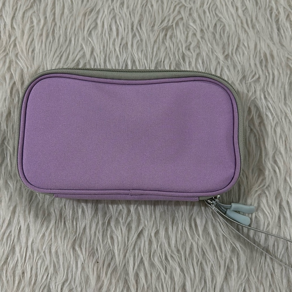 Fyy purple Nintendo ds carrying case